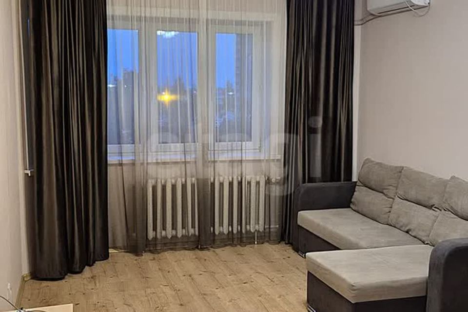 Продаётся 1-комнатная квартира, 38.3 м²