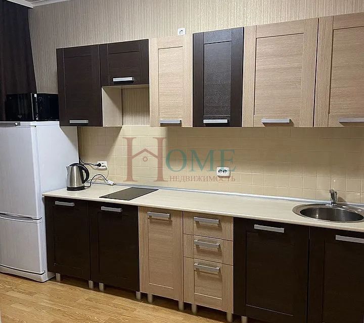 Сдаётся 1-комнатная квартира, 40 м²