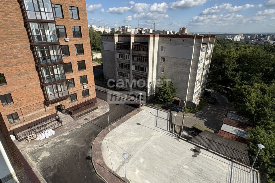 Продаётся 1-комнатная квартира, 47.3 м²