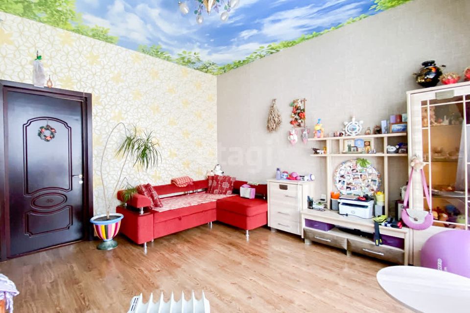 Продаётся 4-комнатная квартира, 89.2 м²