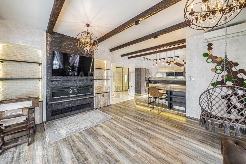 Продаётся 3-комнатная квартира, 120 м²