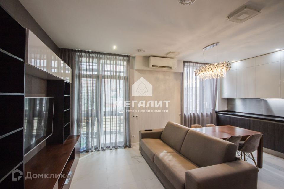 Продаётся 2-комнатная квартира, 74 м²