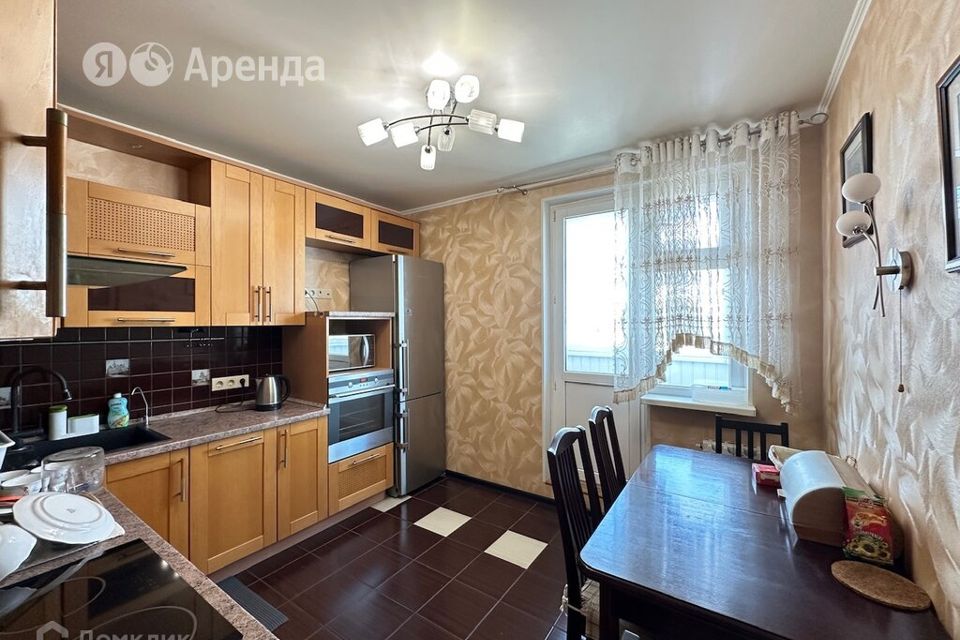 Сдаётся 3-комнатная квартира, 81 м²