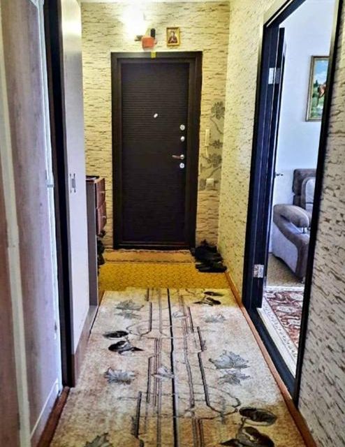 Продаётся 4-комнатная квартира, 77 м²