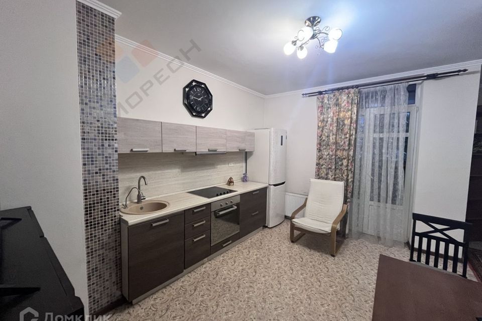 Продаётся 2-комнатная квартира, 70.2 м²