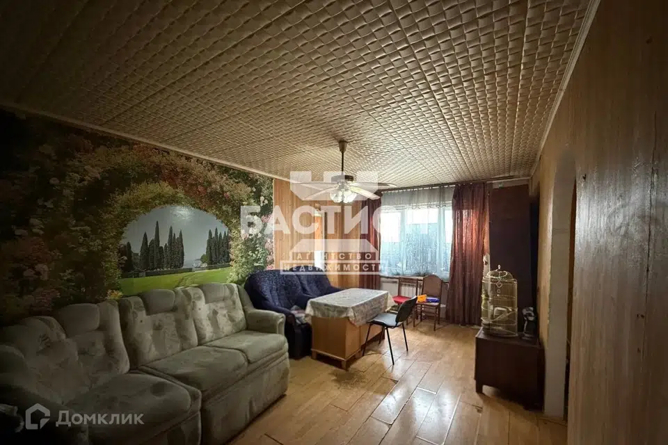 Продаётся 5-комнатная квартира, 108 м²