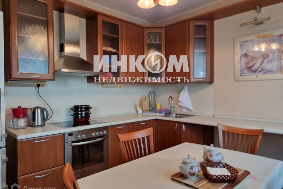 Сдаётся 4-комнатная квартира, 103 м²
