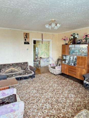 Продаётся 4-комнатная квартира, 71.8 м²