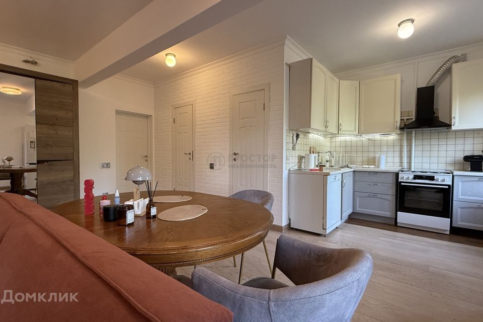 Продаётся 3-комнатная квартира, 80.6 м²