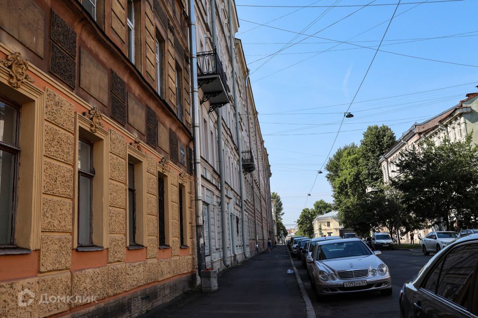 Продаётся 7-комнатная квартира, 175.7 м²