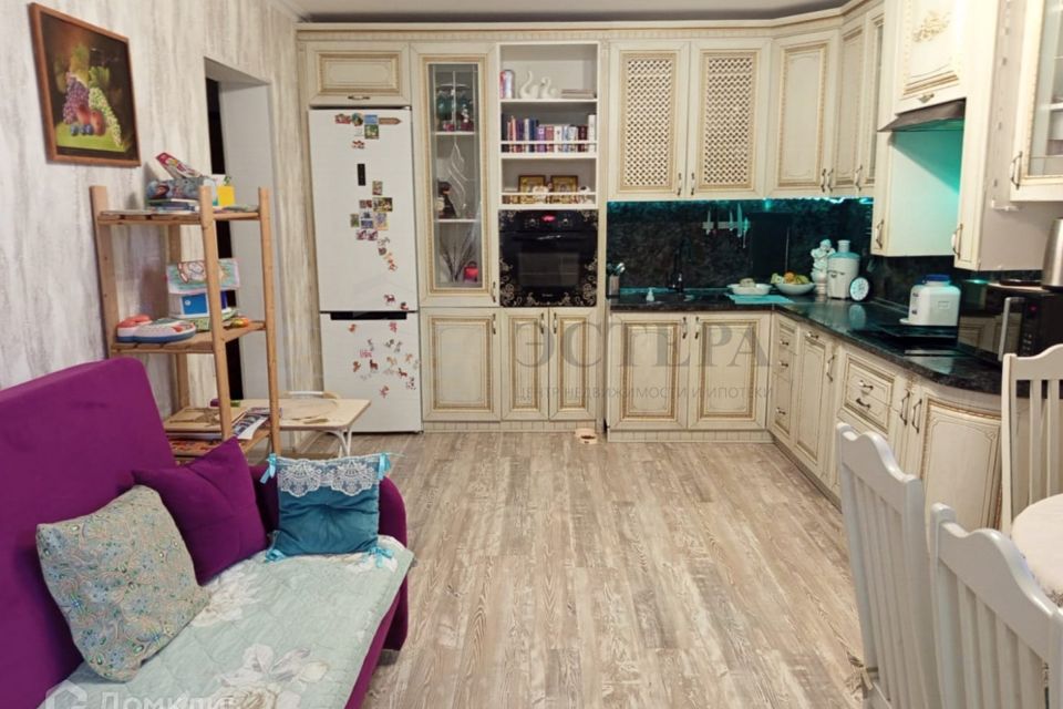 Продаётся 3-комнатная квартира, 91 м²