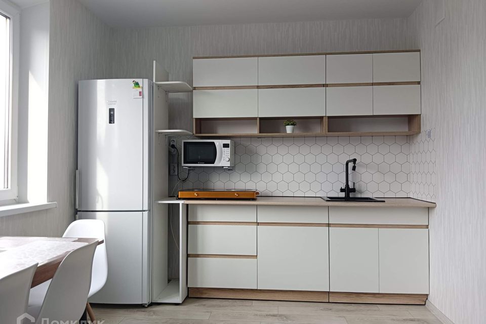 Сдаётся 1-комнатная квартира, 42.3 м²