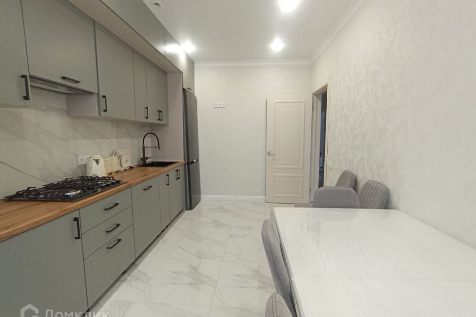 Продаётся 3-комнатная квартира, 90 м²