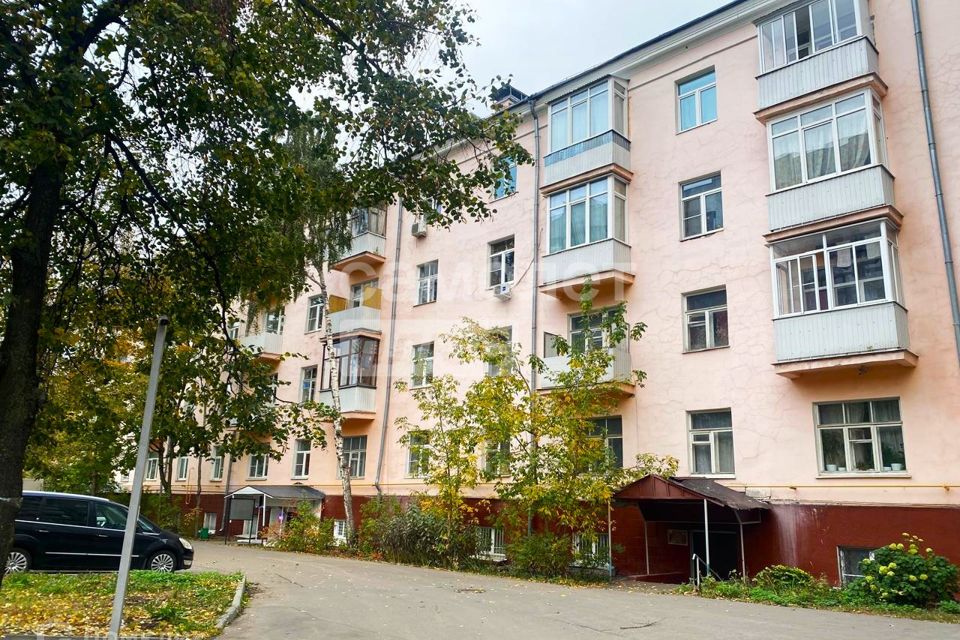 Продаётся 4-комнатная квартира, 103.7 м²