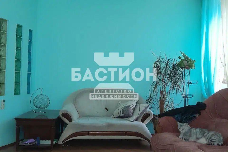 Продаётся 3-комнатная квартира, 100 м²