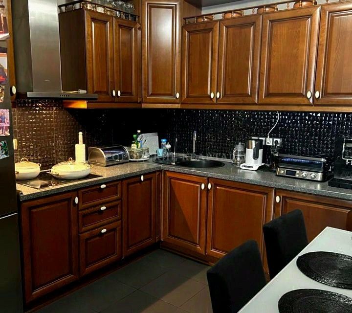 Продаётся 3-комнатная квартира, 82.7 м²