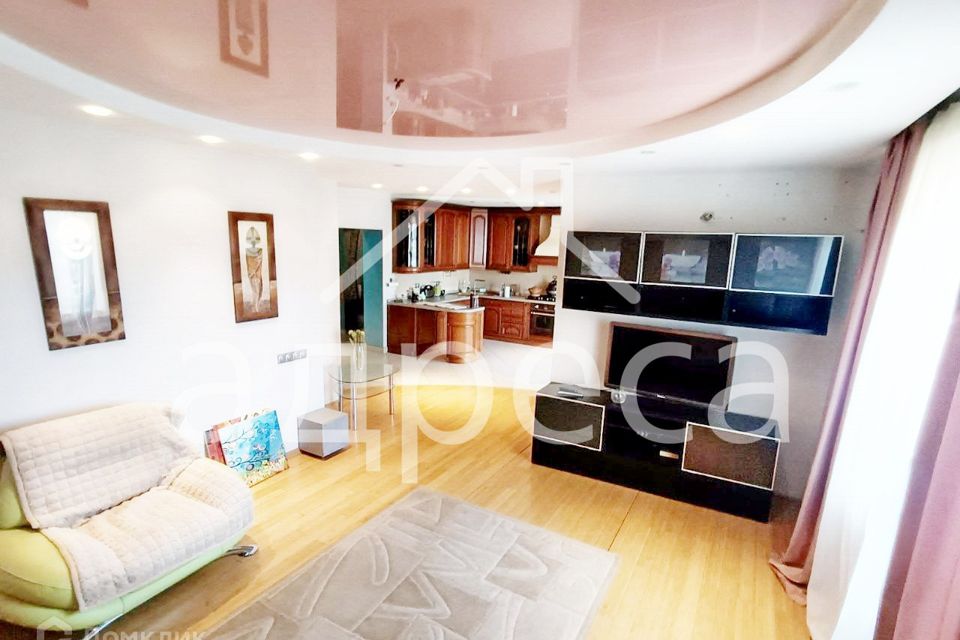 Продаётся 3-комнатная квартира, 123.4 м²