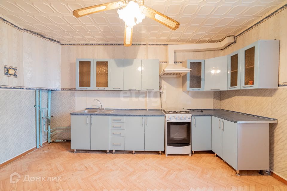 Продаётся 2-комнатная квартира, 67.7 м²