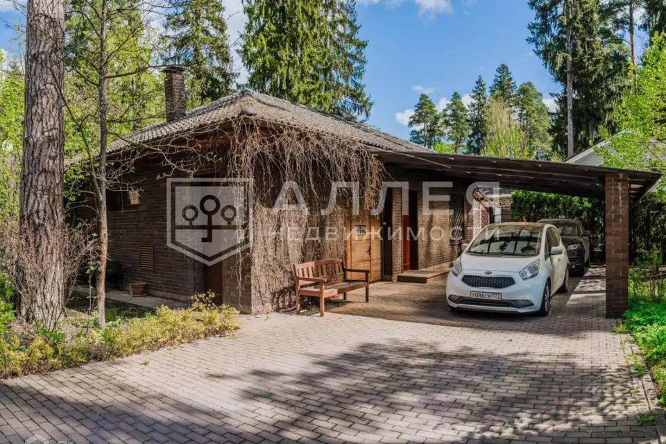Продаётся 3-этажный дом, 510 м²