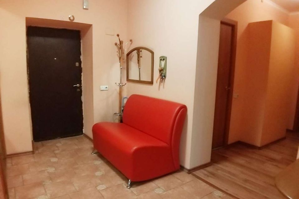Продаётся 2-комнатная квартира, 97 м²