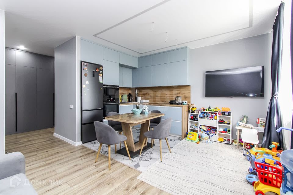 Продаётся 3-комнатная квартира, 76 м²