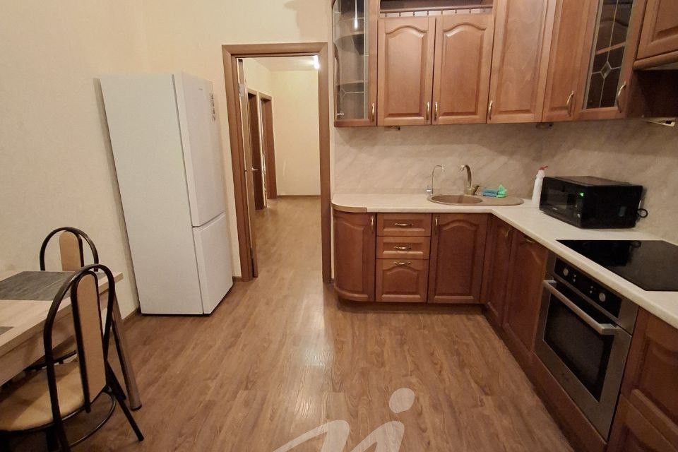 Сдаётся 2-комнатная квартира, 60 м²