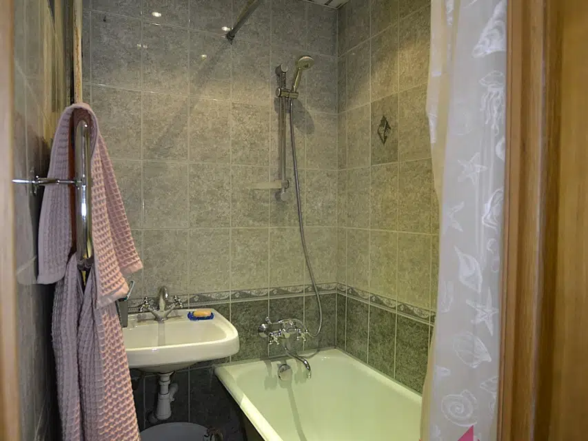 Продаётся 3-комнатная квартира, 57.9 м²