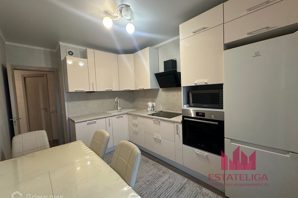 Сдаётся 1-комнатная квартира, 55 м²