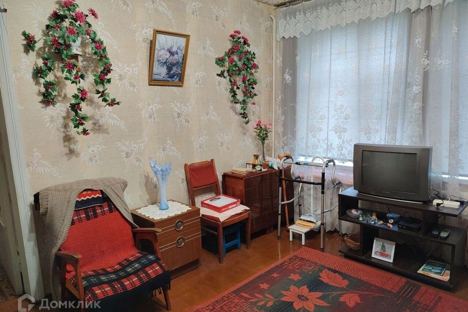 Продаётся 4-комнатная квартира, 75 м²