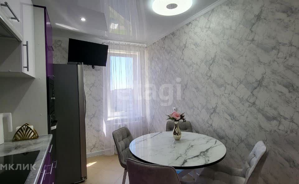 Продаётся 2-комнатная квартира, 53.3 м²