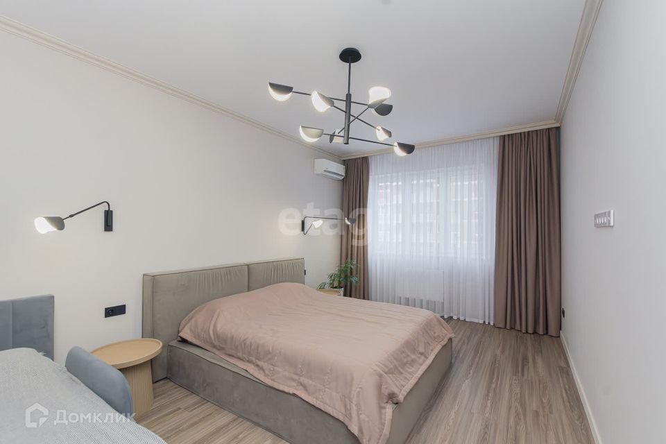 Продаётся 2-комнатная квартира, 72.2 м²