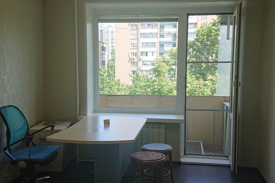 Продаётся 2-комнатная квартира, 43.8 м²