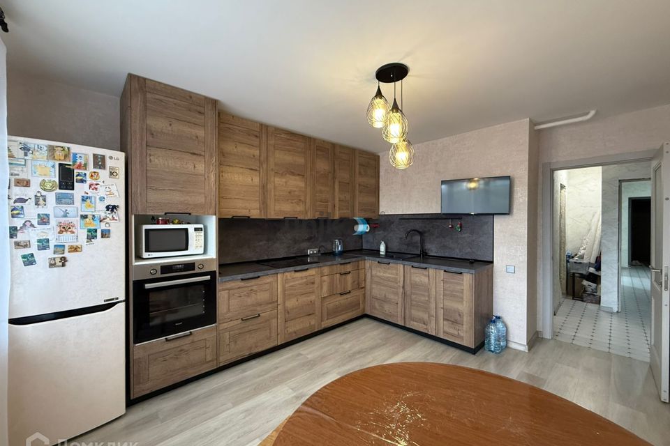 Продаётся 2-комнатная квартира, 77.8 м²