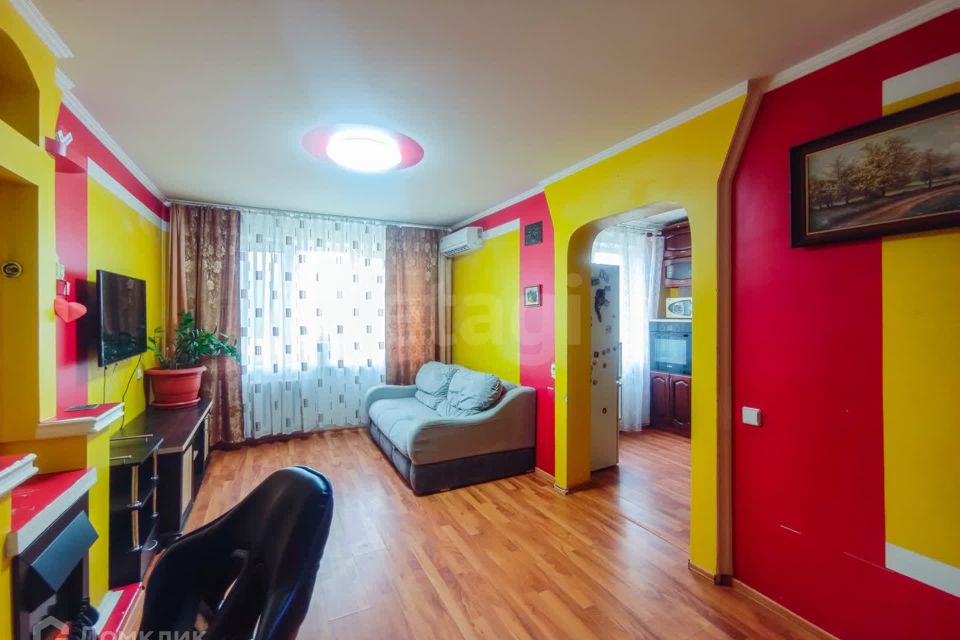 Продаётся 3-комнатная квартира, 64 м²