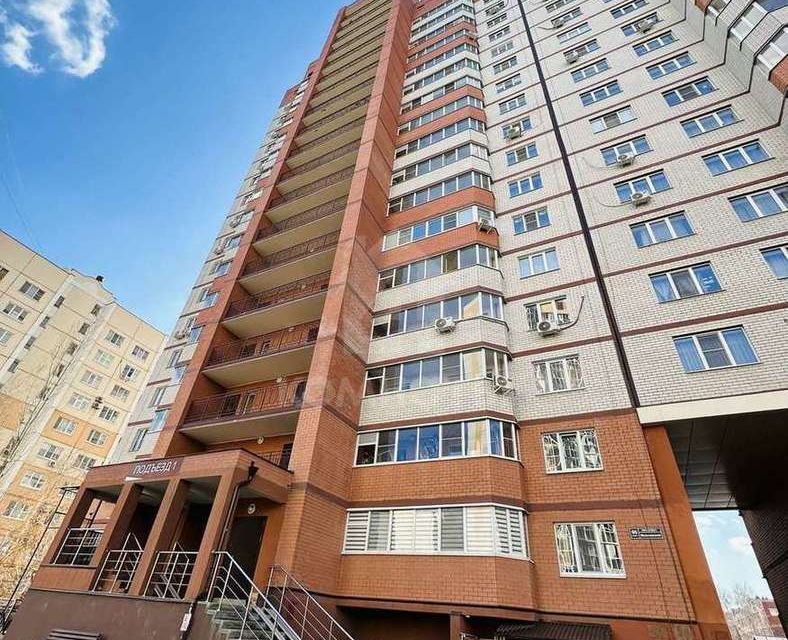 Продаётся 2-комнатная квартира, 61 м²