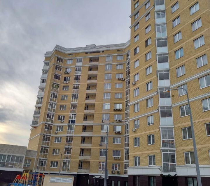 Продаётся 1-комнатная квартира, 47.4 м²