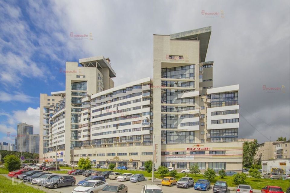 Сдаётся 2-комнатная квартира, 68 м²