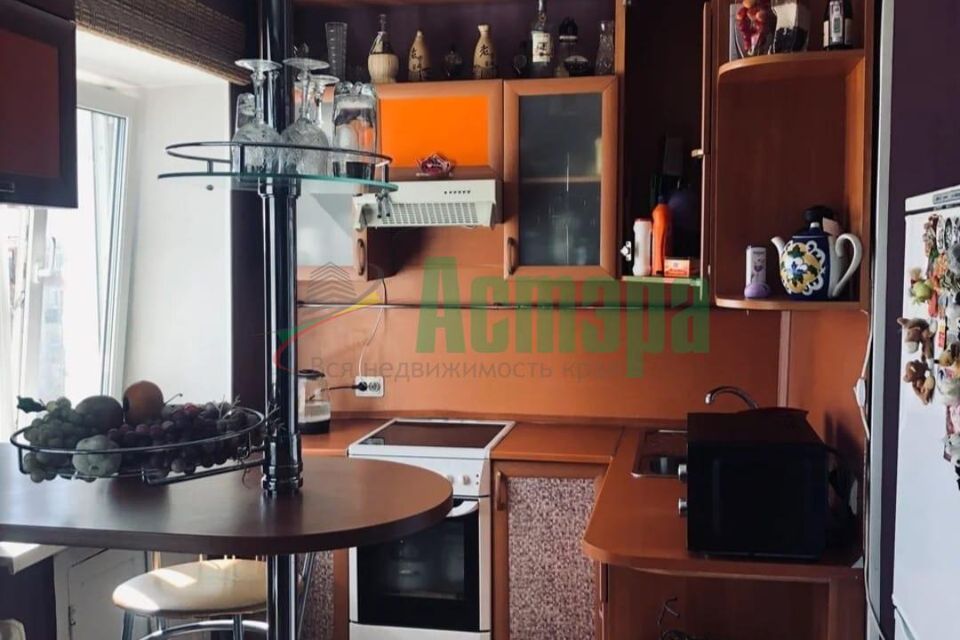 Продаётся 3-комнатная квартира, 65 м²