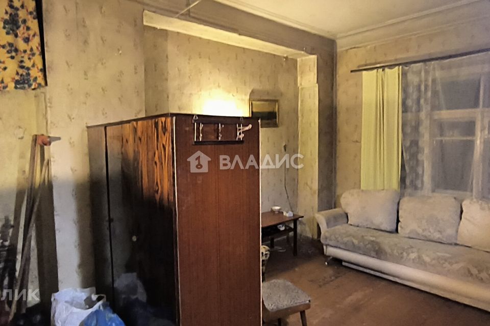 Продаётся комната в 4-комн. квартире, 82 м²