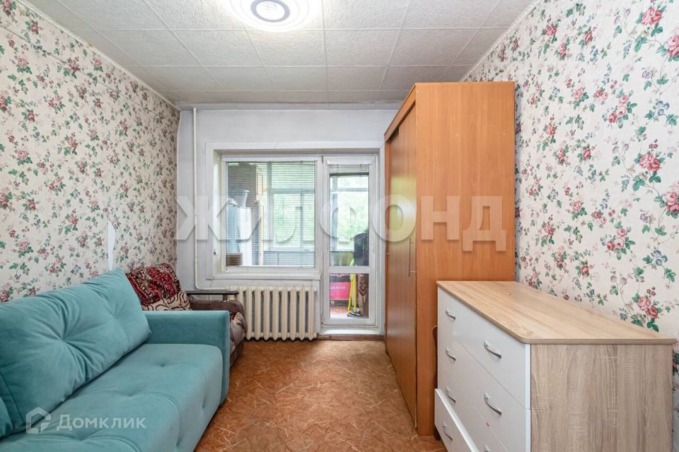 Продаётся 3-комнатная квартира, 54.7 м²