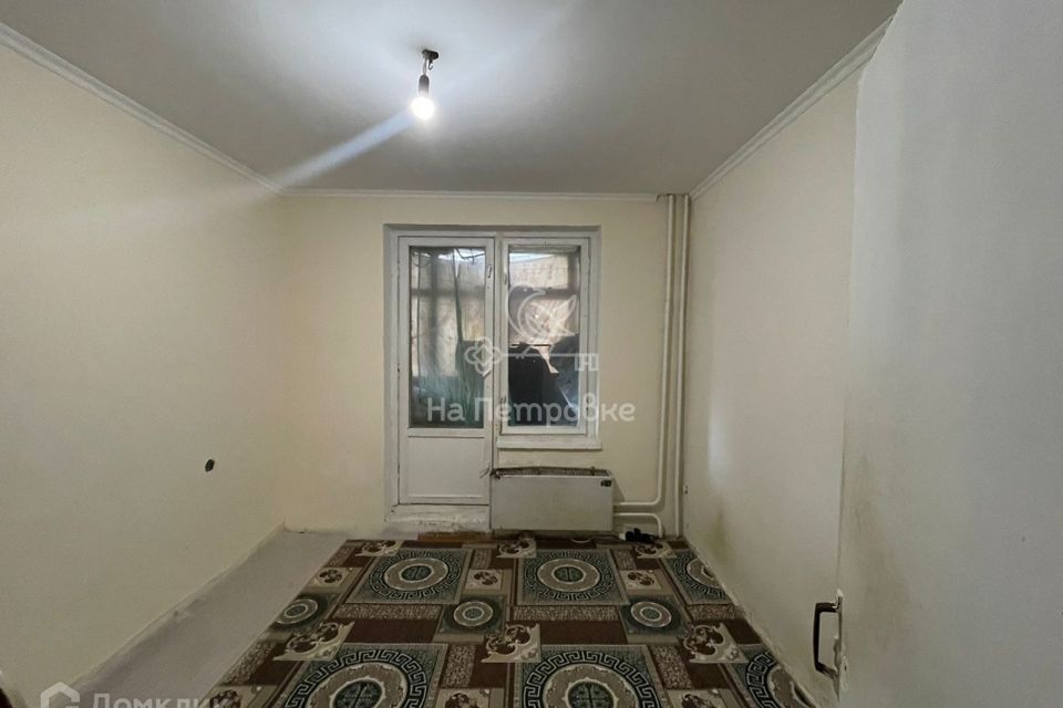 Продаётся 4-комнатная квартира, 62.7 м²