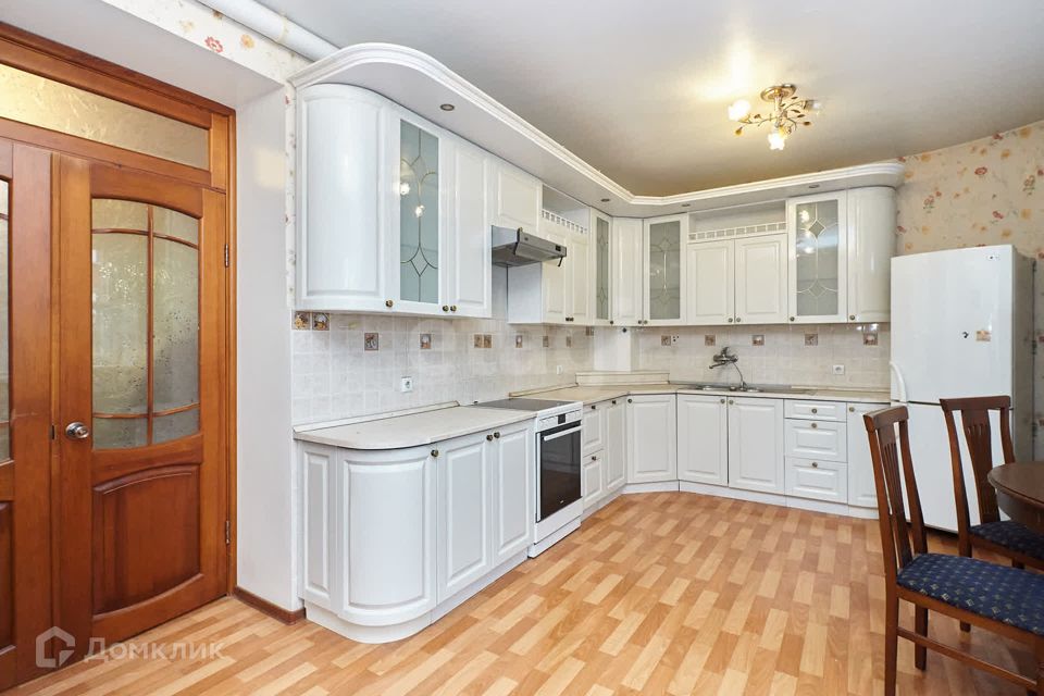 Продаётся 1-комнатная квартира, 65.5 м²