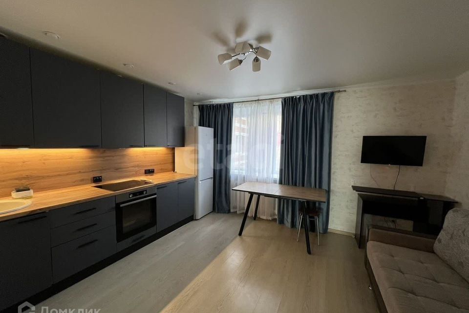 Сдаётся 2-комнатная квартира, 70 м²