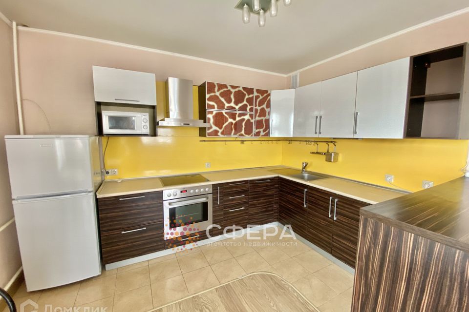 Сдаётся 2-комнатная квартира, 56.7 м²