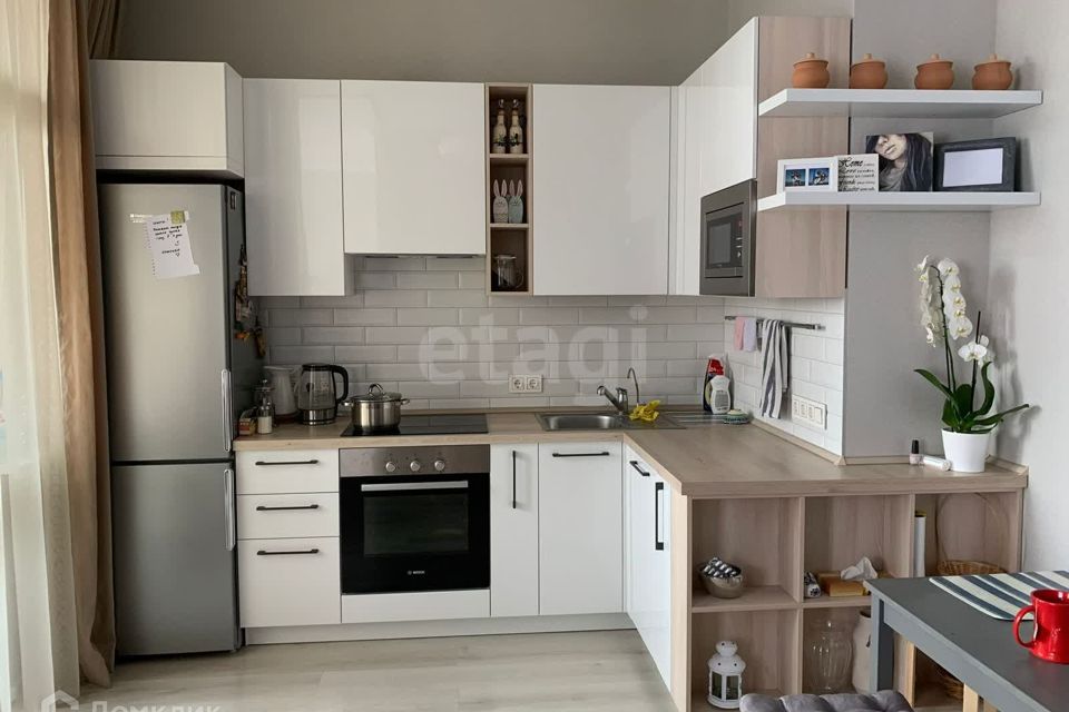 Продаётся 1-комнатная квартира, 41.3 м²