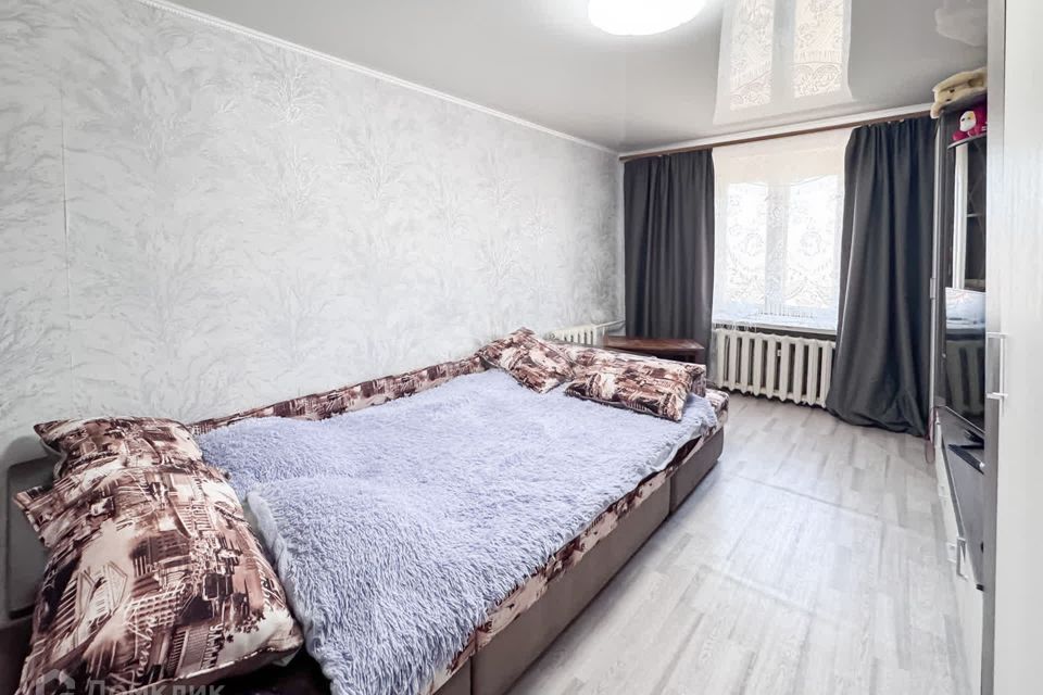 Продаётся 4-комнатная квартира, 104.7 м²