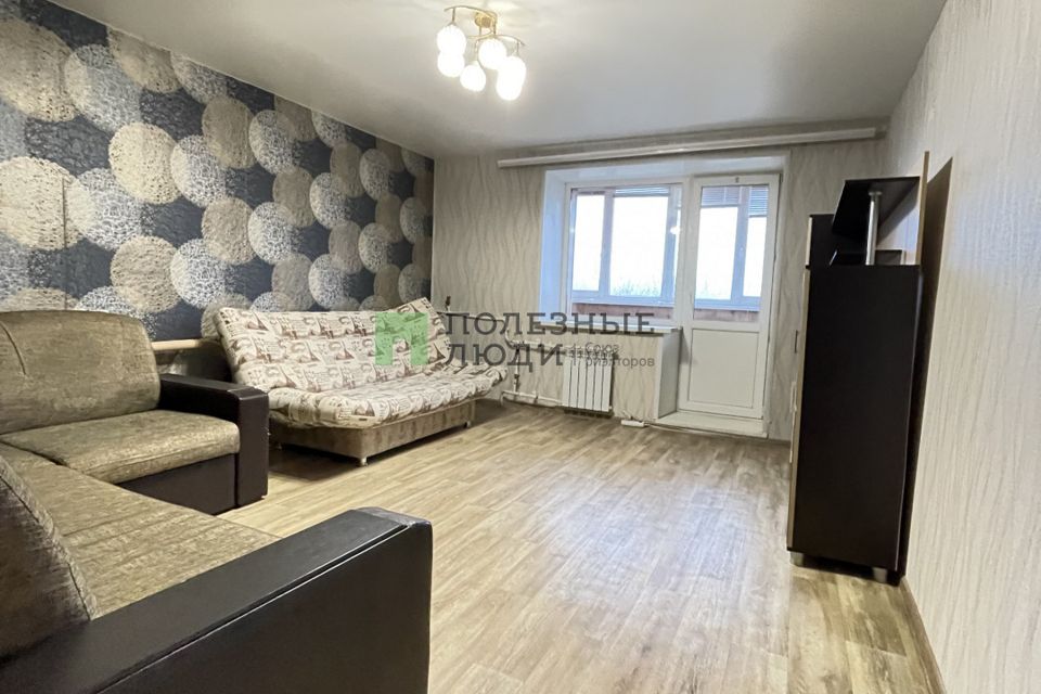 Продаётся 1-комнатная квартира, 42 м²