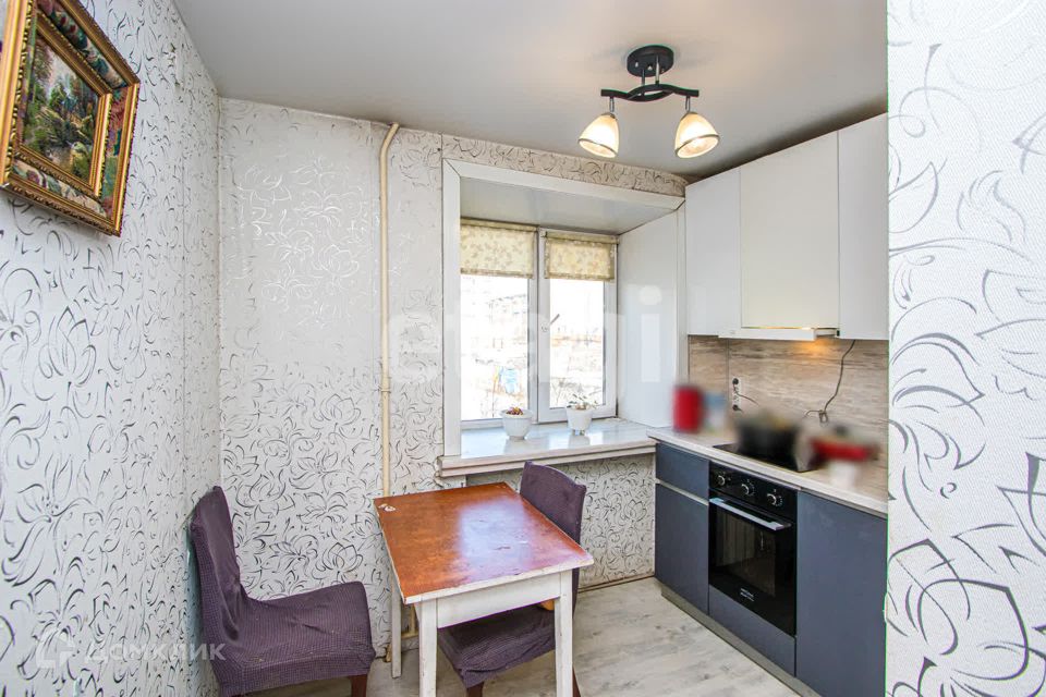 Продаётся 3-комнатная квартира, 56.9 м²