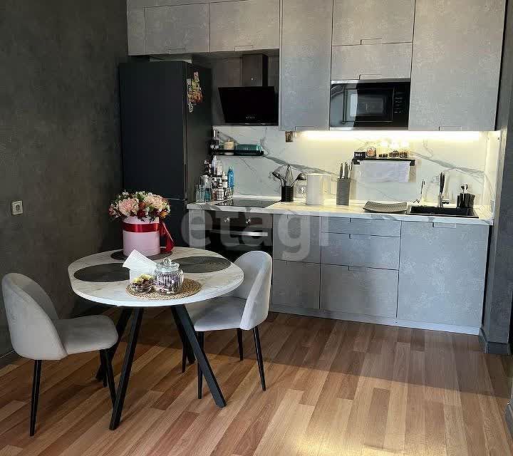 Продаётся 1-комнатная квартира, 44.4 м²