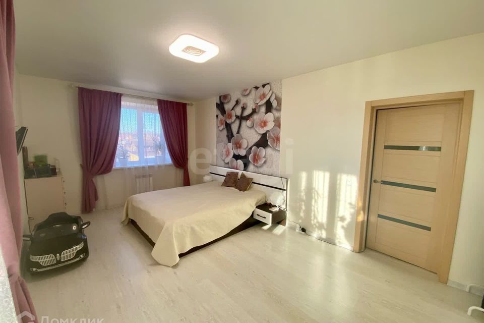 Продаётся 3-комнатная квартира, 82.4 м²